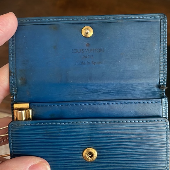 LV Blue epi key holder - Picture 3 of 11